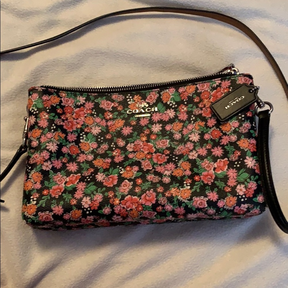 LIGHTLY USED COACH CROSSBODY